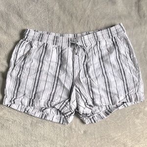 Old Navy Linen Blend Shorts
